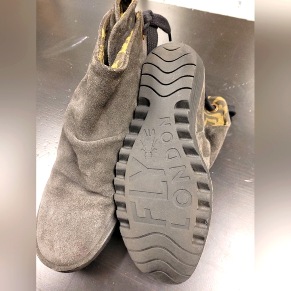 Fly London leather ankle boots - Picture 7 of 9